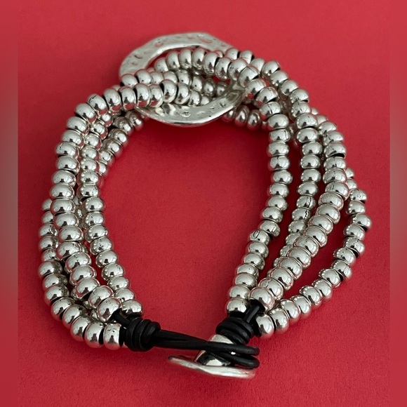 THE ORBIT • Boho bracelet • Silver plated beads and real leather - Picture 5 of 12